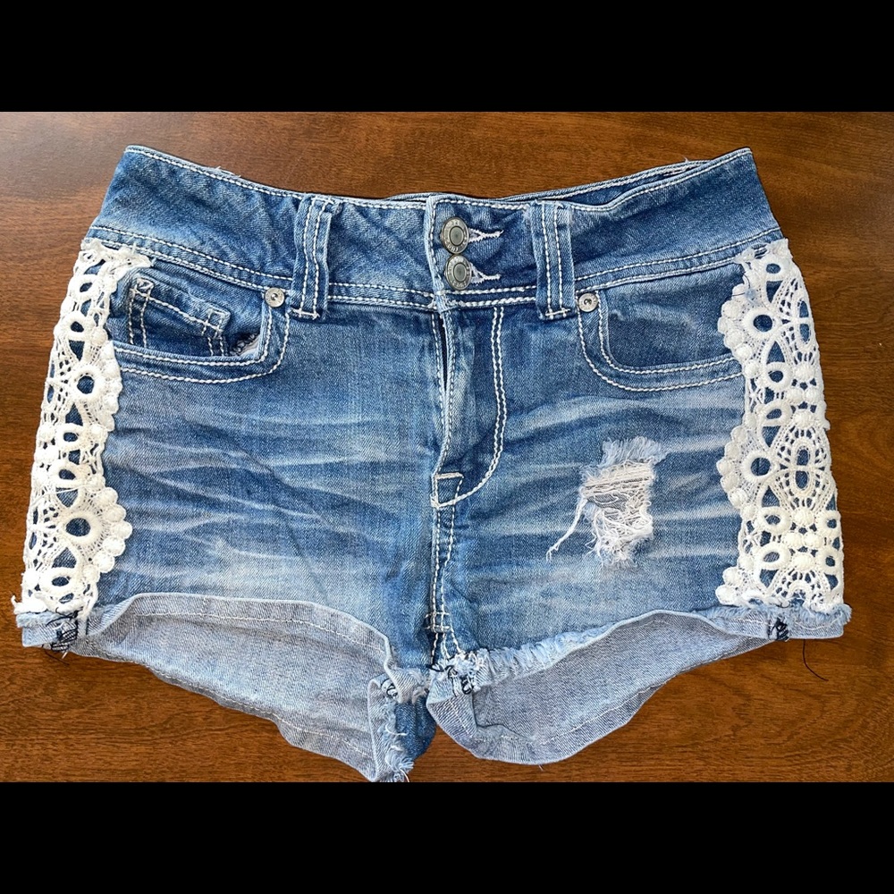 Embroidered shorts